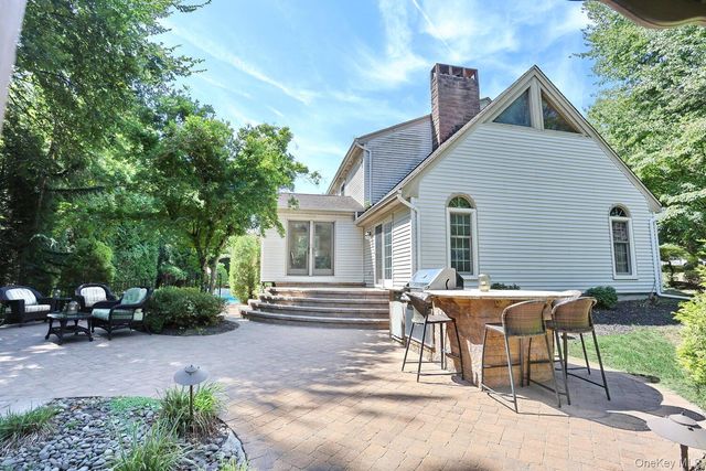 3 Stone Haven Road, West Nyack, NY 10994