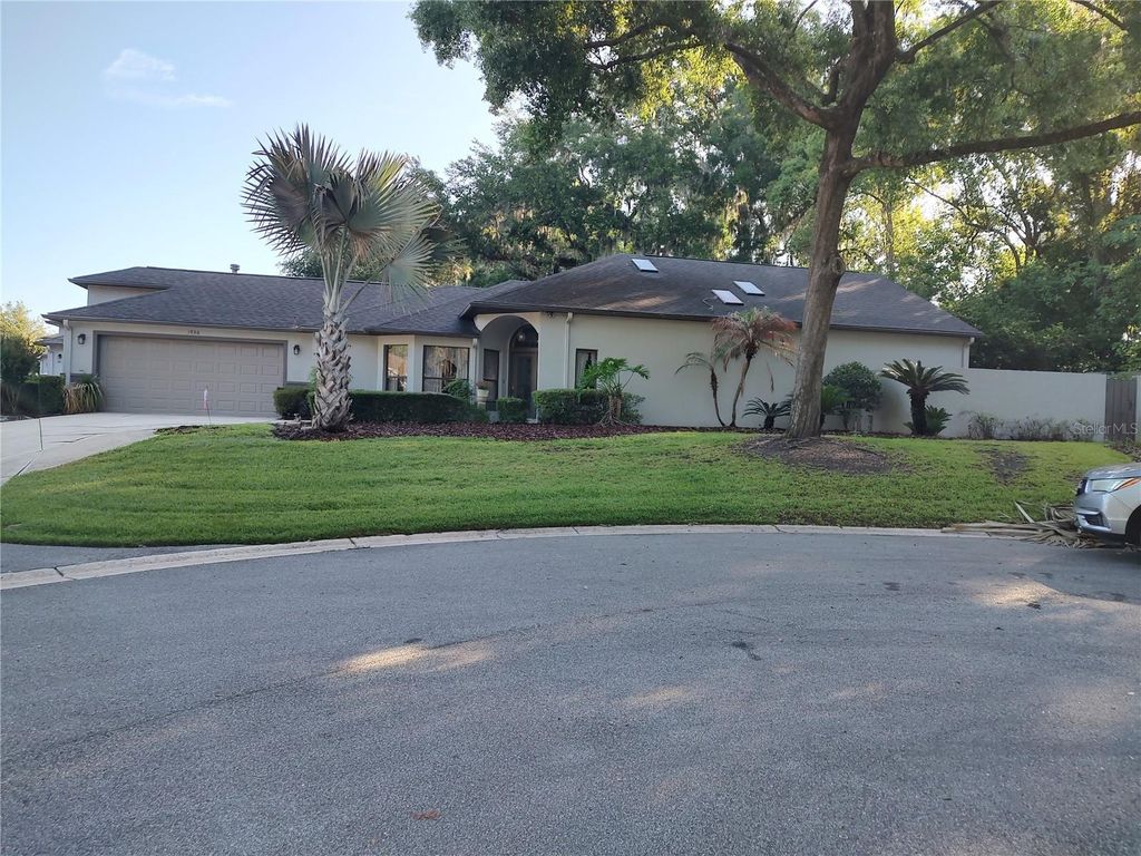 1936 SE CLATTER BRIDGE ROAD, Ocala, FL 34471