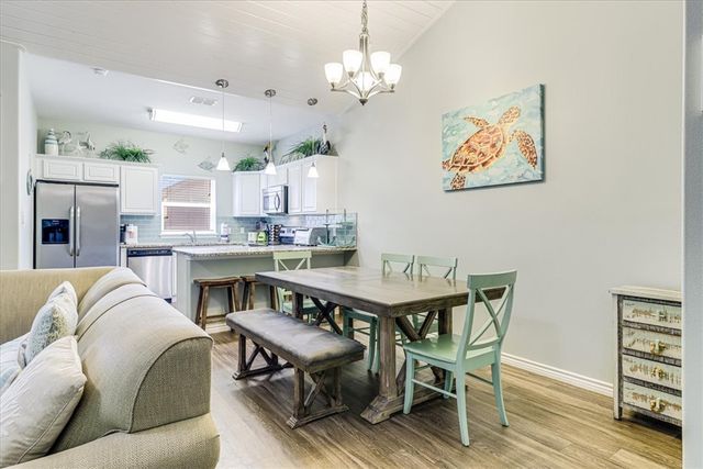 1813 Eleventh St 403, Port Aransas, TX 78373
