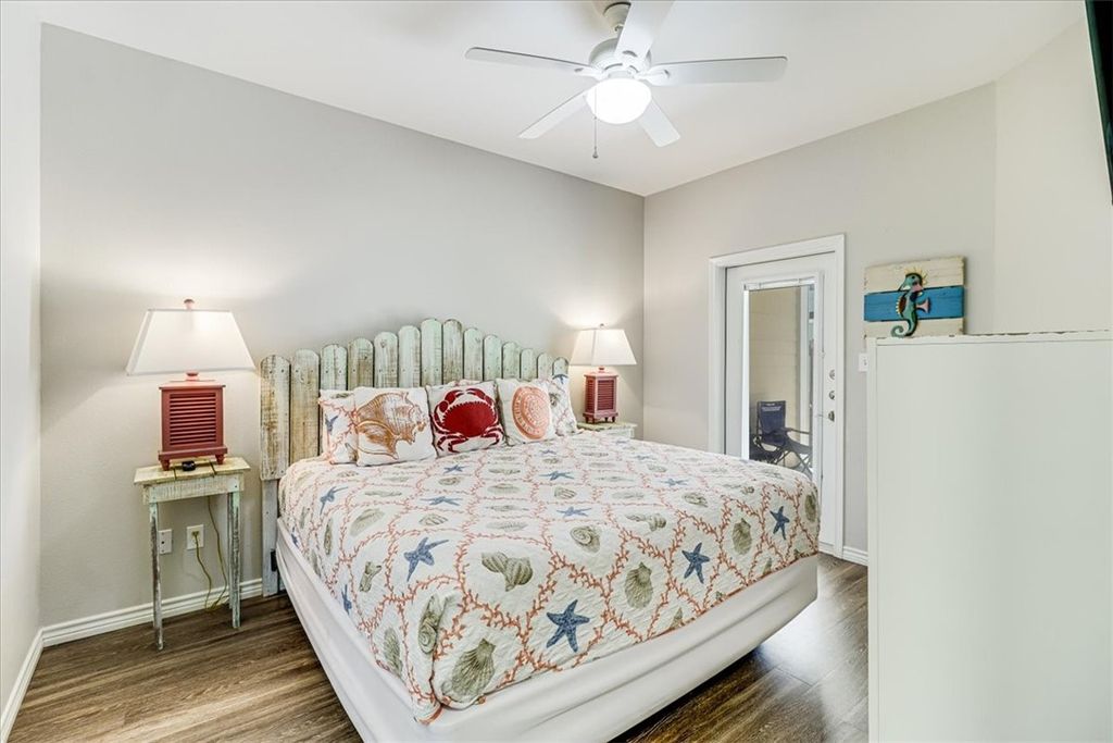 1813 Eleventh St 403, Port Aransas, TX 78373 — photo 5