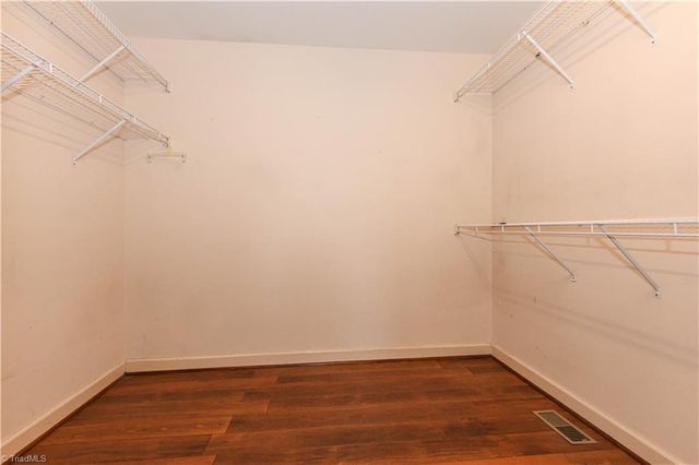 351 S Cherry Street, Kernersville, NC 27284