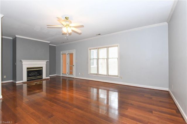 351 S Cherry Street, Kernersville, NC 27284