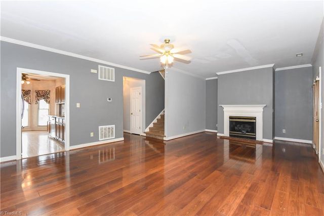 351 S Cherry Street, Kernersville, NC 27284