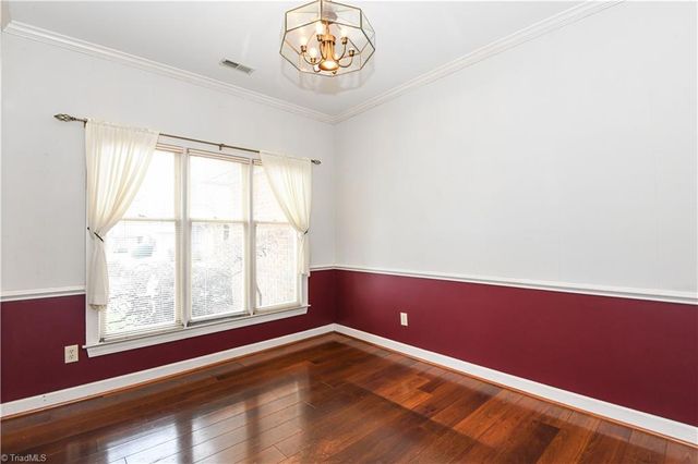 351 S Cherry Street, Kernersville, NC 27284