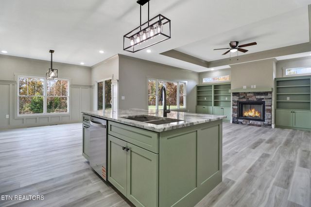 880 Allardt Hwy, Jamestown, TN 38556