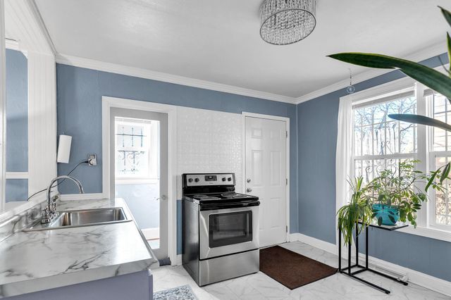 1034 Case Avenue, Saint Paul, MN 55106