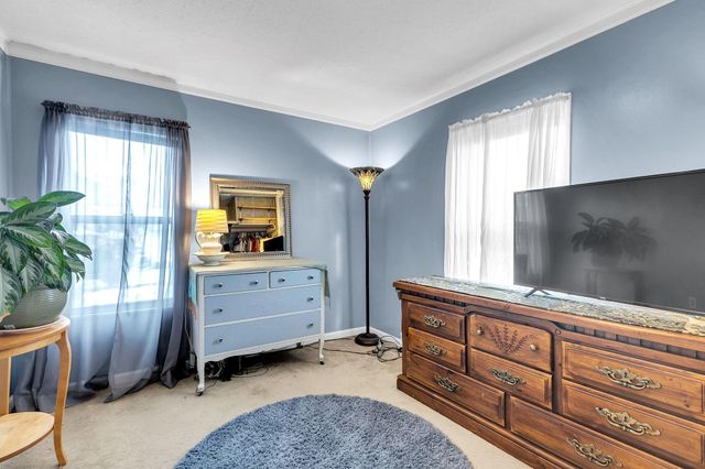 1034 Case Avenue, Saint Paul, MN 55106