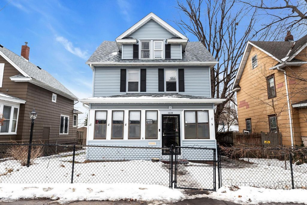 1034 Case Avenue, Saint Paul, MN 55106