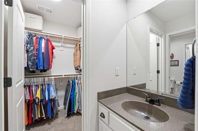 2809 NW Audubon Lane, Lee's Summit, MO 4502