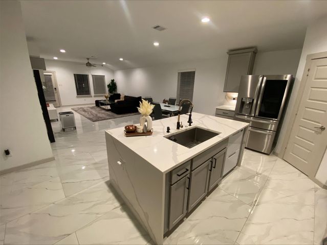 7454 Rivercane Shore Lane, Richmond, TX 77407