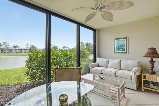 7300 Coventry CT 606, Naples, FL 34104