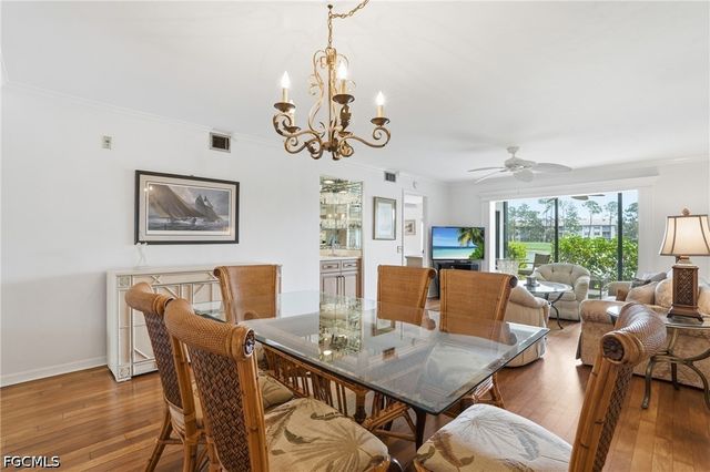 7300 Coventry CT 606, Naples, FL 34104
