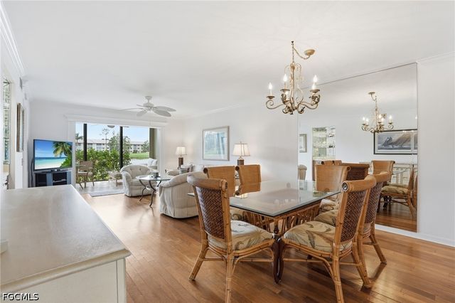 7300 Coventry CT 606, Naples, FL 34104