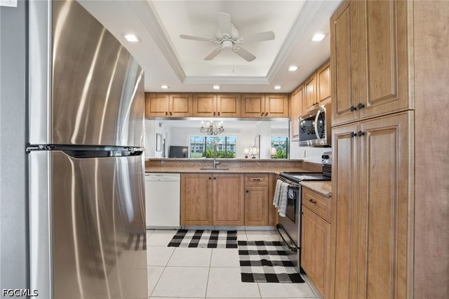 7300 Coventry CT 606, Naples, FL 34104