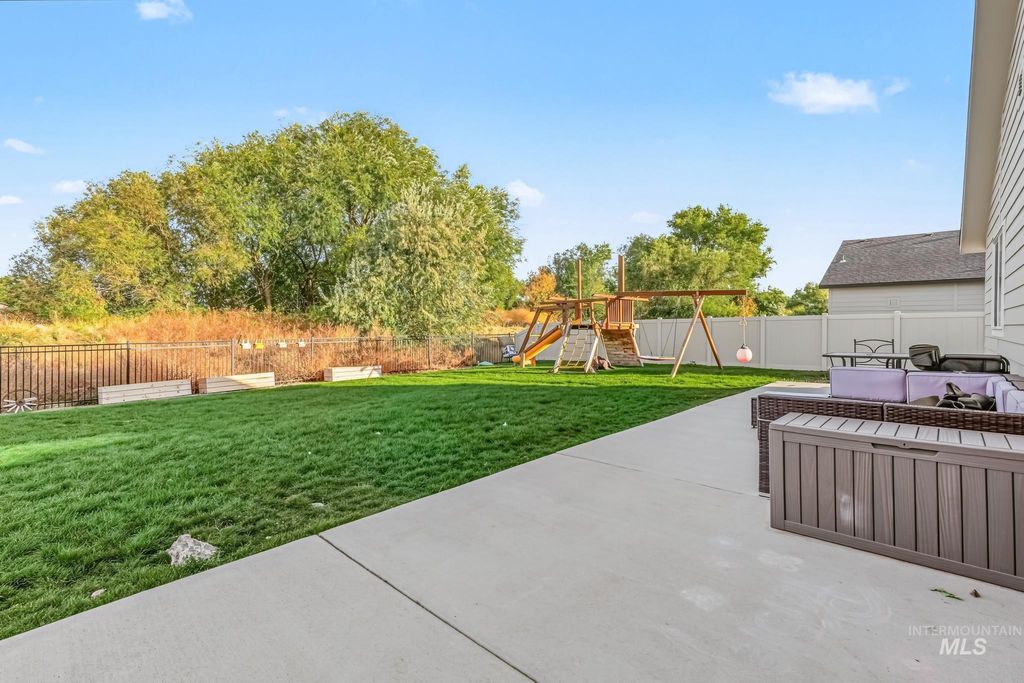 4370 S Yankees Way, Nampa, ID 83686 photo 3