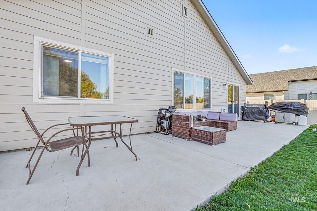 4370 S Yankees Way, Nampa, ID 83686 photo 4