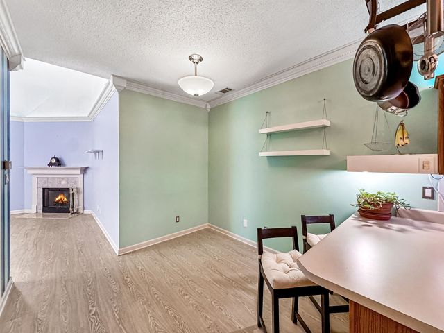 1156 BRADY HOLLOW LN, Memphis, TN 38016