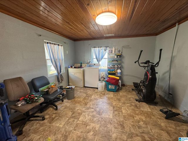 9871 SIMPSON AVENUE, Quinton, AL 35130