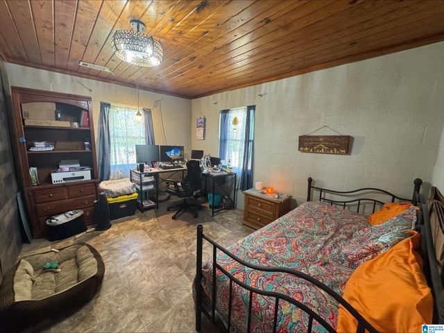 9871 SIMPSON AVENUE, Quinton, AL 35130