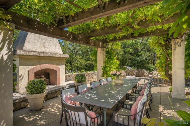 40 Long Ranch Rd, St. Helena, CA 94574