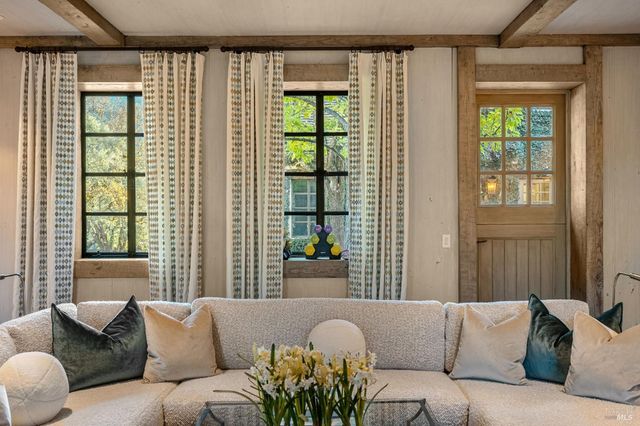 40 Long Ranch Rd, St. Helena, CA 94574