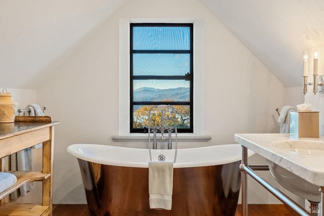 40 Long Ranch Rd, St. Helena, CA 94574