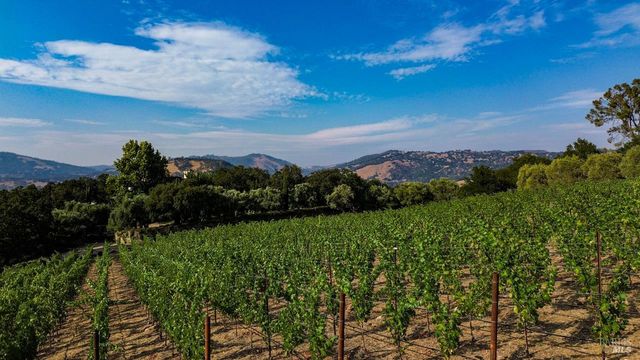 40 Long Ranch Rd, St. Helena, CA 94574