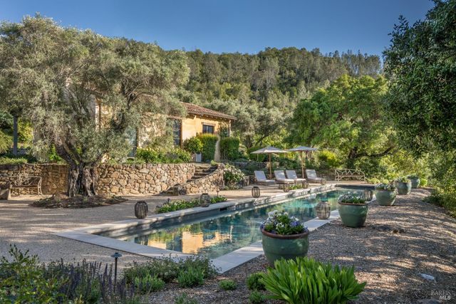 40 Long Ranch Rd, St. Helena, CA 94574