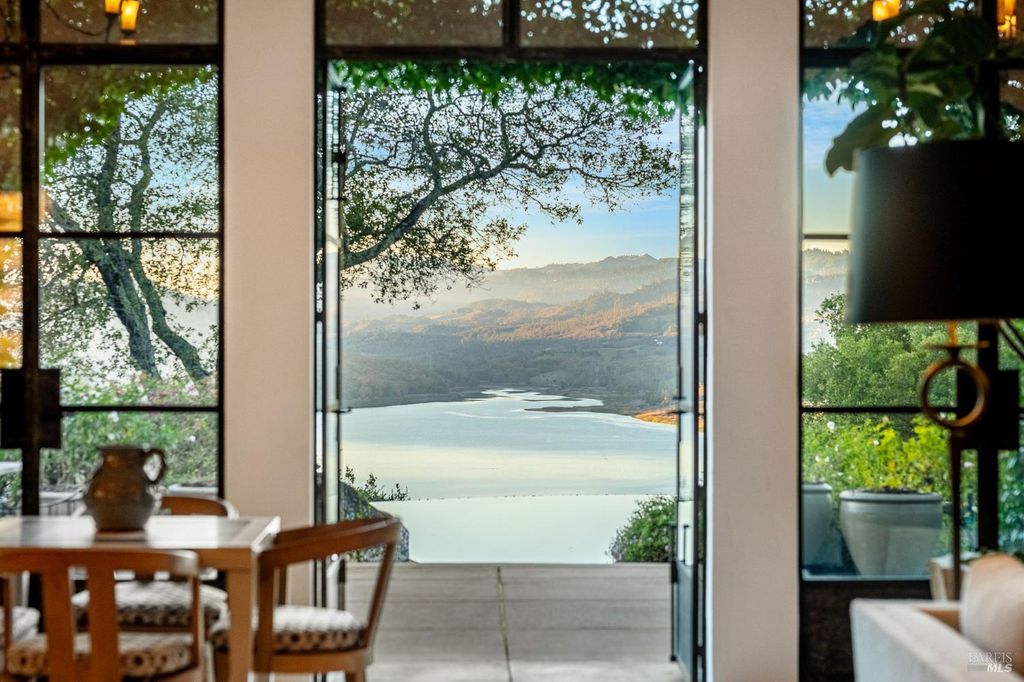 40 Long Ranch Rd, St. Helena, CA 94574