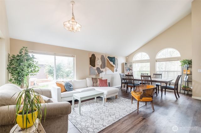 824 Blueberry Lane, Bellingham, WA 98229