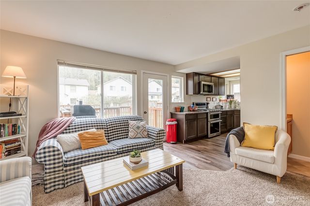 824 Blueberry Lane, Bellingham, WA 98229