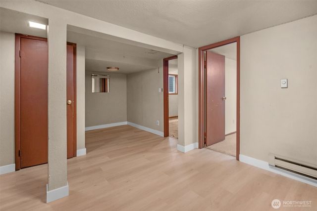 3005 3rd Avenue W, Seattle, WA 98119