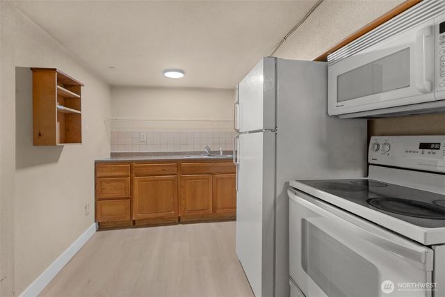 3005 3rd Avenue W, Seattle, WA 98119