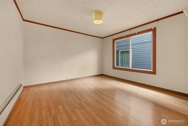 3005 3rd Avenue W, Seattle, WA 98119