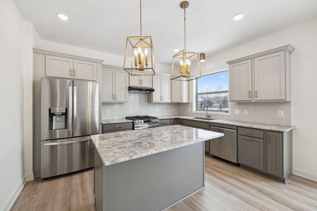 15029 Ardmullivan Lane, Rosemount, MN 55068