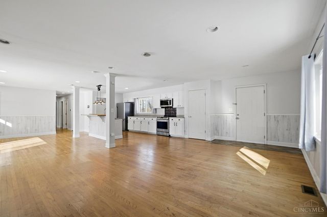 5744 Lynn Street, Franklin Twp, OH 45005