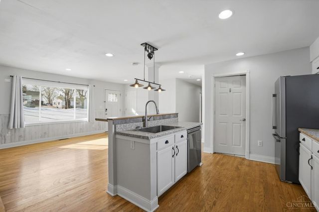 5744 Lynn Street, Franklin Twp, OH 45005