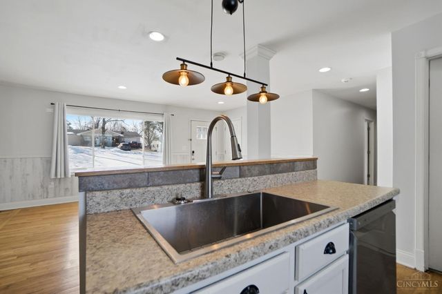 5744 Lynn Street, Franklin Twp, OH 45005