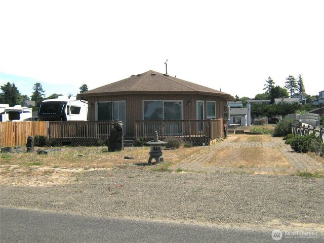 34500 G Street, Ocean Park, WA 98640