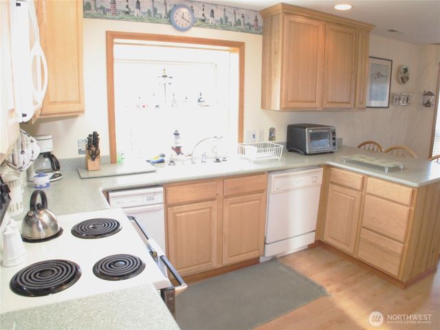 34500 G Street, Ocean Park, WA 98640