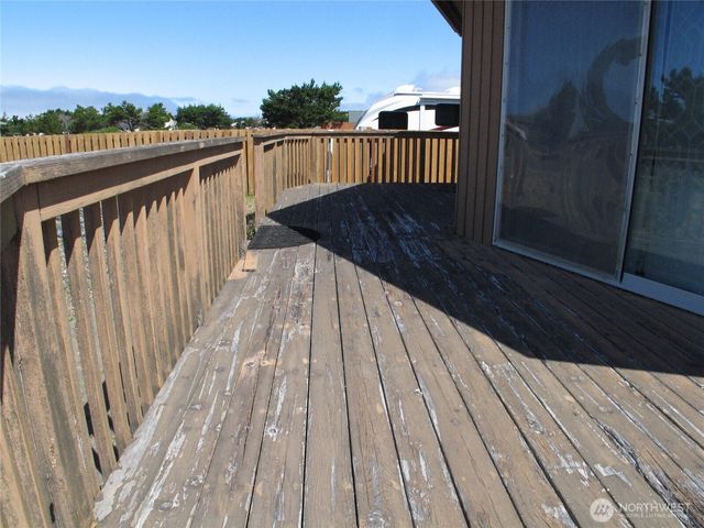 34500 G Street, Ocean Park, WA 98640