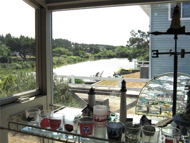 34500 G Street, Ocean Park, WA 98640