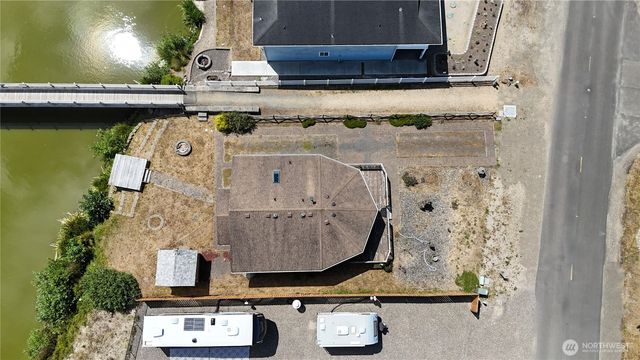 34500 G Street, Ocean Park, WA 98640