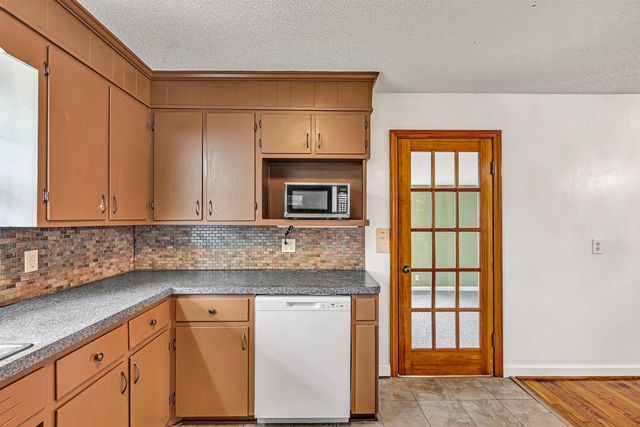 1717 Wirtz RD, Wirtz, VA 24184