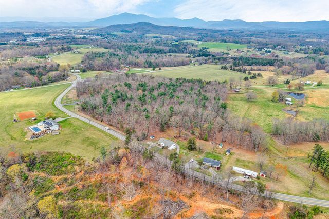 1717 Wirtz RD, Wirtz, VA 24184