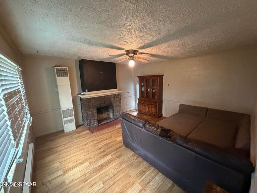 520 5th Street, Grand Forks, ND 58201 photo 2