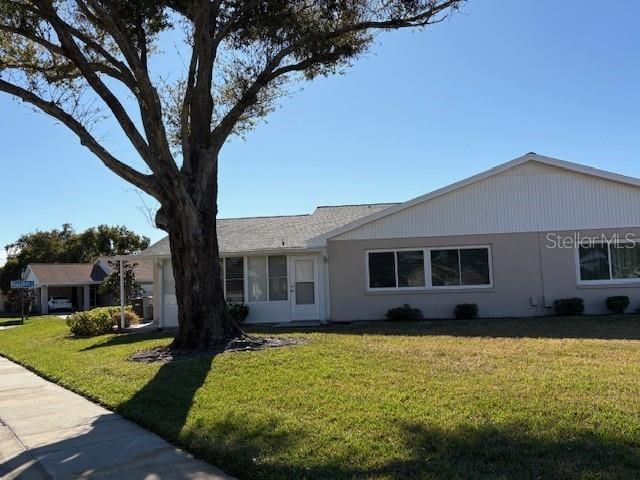 326 GRAYSTON PLACE 125, Sun City Center, FL 33573