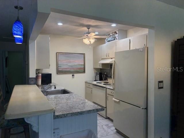 326 GRAYSTON PLACE 125, Sun City Center, FL 33573