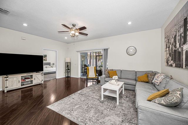 1239 VISTA WAY, Clearwater, FL 33755