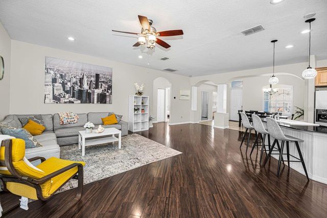 1239 VISTA WAY, Clearwater, FL 33755